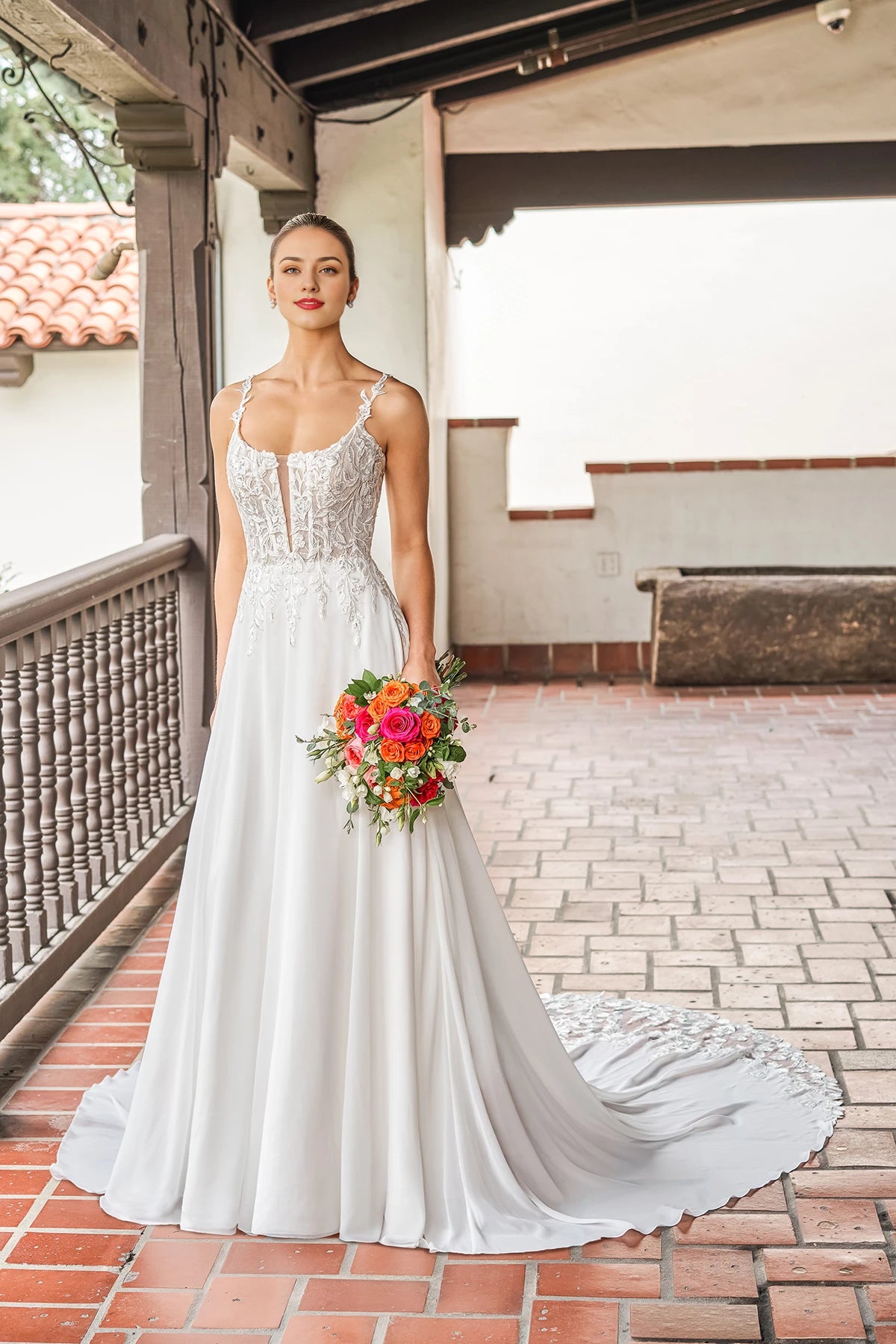 Deep V-neck off shoulder sleeveless lace applique thin shoulder strap backless and floor length wedding dress